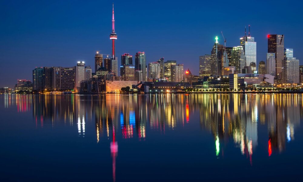 pexels-souvenirpixels-1519088